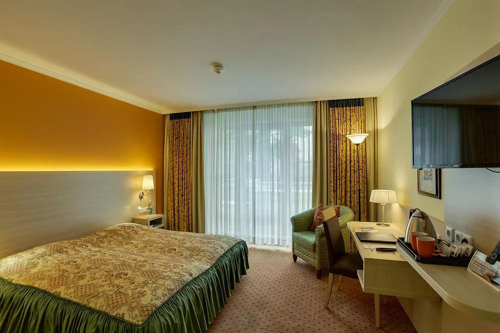 Awa Hotel München