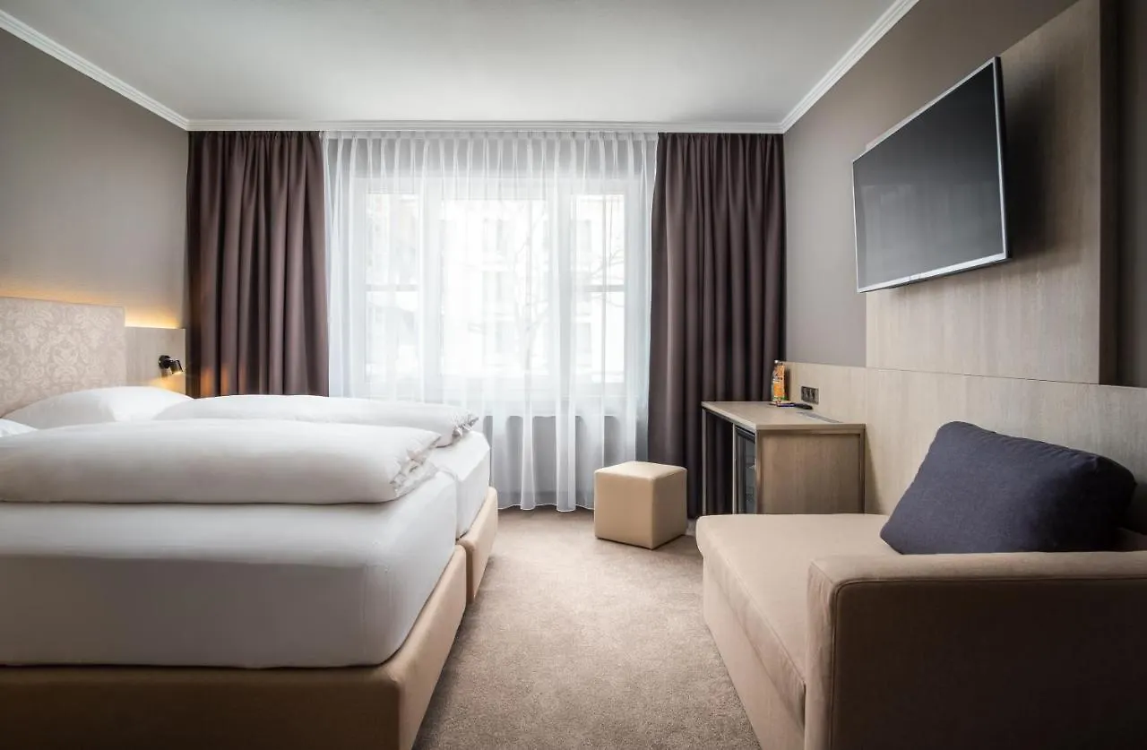 Awa Hotel München